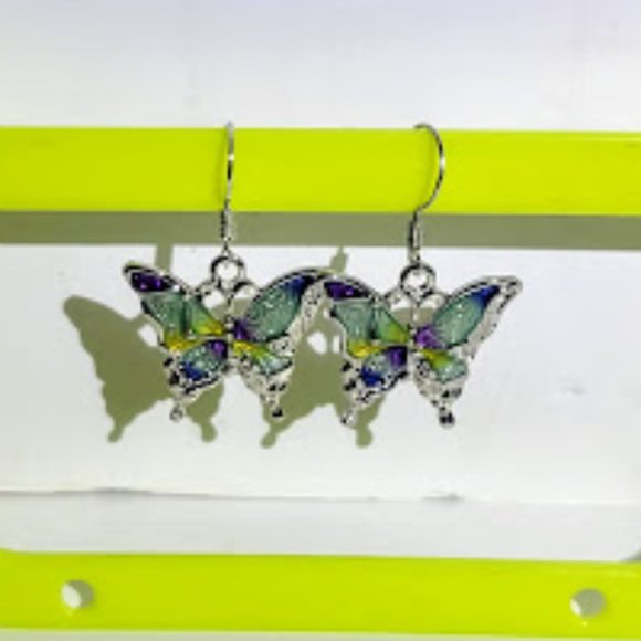 MULTICOLORED BUTTERFLY EARRINGS FOR PIERCED EARS SILVER COLOR WIRES - Picture 1 of 3